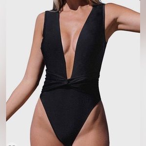 Cupshe Missy One Piece
